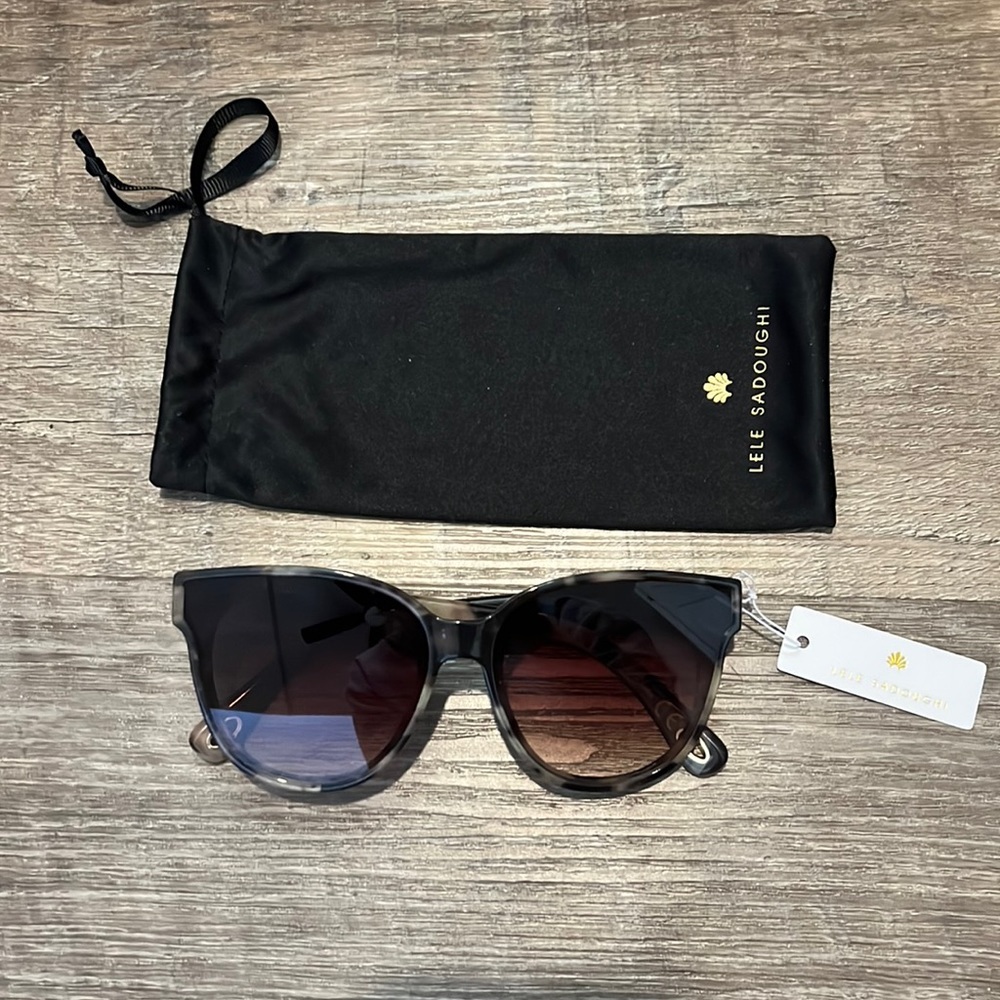 Lele Sadoughi TORTOISE BROOKLYN SUNGLASSES